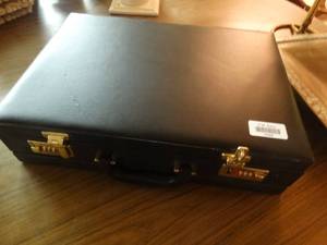 lot 33266 image: New briefcase