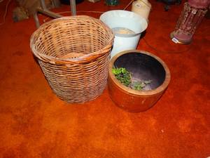 lot 33278 image: Basketsplanters