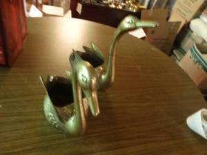lot 33284 image: Pair of large brass ducks