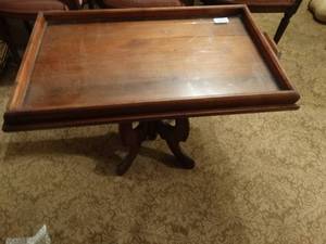 lot 33321 image: Antique coffee table