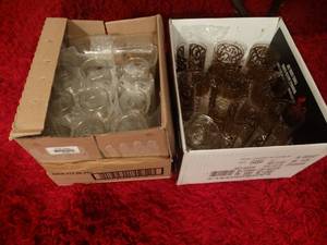 lot 33342 image: Lot of assorted water glasses
