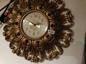 lot 33383 image: Vintage wall clock