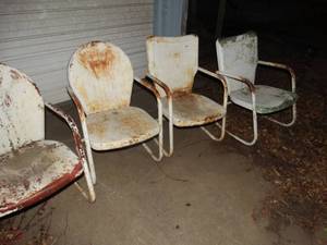 lot 33388 image: 4 vintage metal patio chairs