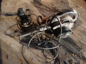 lot 33395 image: Electric blower trimmerbuffer