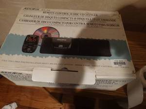 lot 33421 image: Audiovox 10 disc car cd changer- new in box