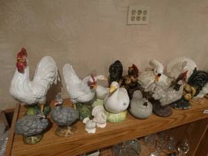 lot 33422 image: Huge lot of various chickens