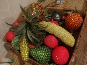 lot 33427 image: Lot of fancy faux fruit