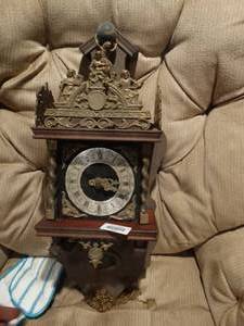 lot 33451 image: Awesome wood wall clock