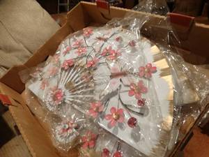 lot 33463 image: Chinese fans