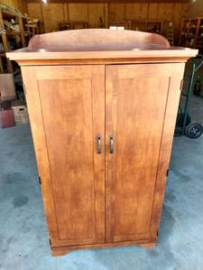 lot 4421 image: computer cabinet 34-in wide 22-in deep 60-in tall