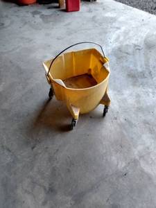 lot 4437 image: mop bucket bucket only