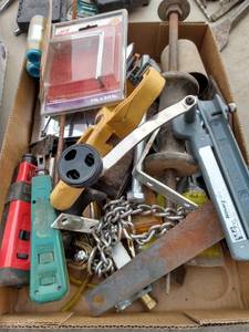 lot 4442 image: box of miscellaneous out of toolbox