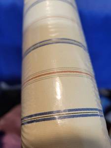 lot 5482 image: Wall covering 33 by 20 and a 12 inches