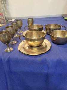 lot 5500 image: 13 Pieces brass Tea set