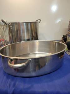 lot 5505 image: Roaster and stockpan no lids