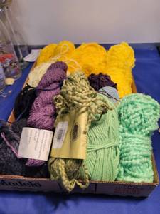 lot 5511 image: flat full of yarn