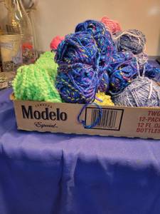lot 5515 image: Flat full of yarn