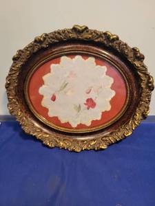 lot 5520 image: Frame doilies 13 and a 12 By 11 and a 12