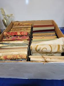 lot 5537 image: Box of sample and material