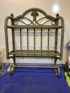 lot 5543 image: 17 and a 12 by 22 metal shelf