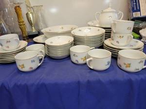 lot 5549 image: 50 pieces of China set Bavaria Germany