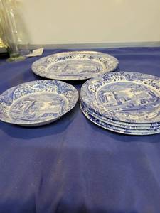 lot 5550 image: 7 pieces of spode Made in England Italian