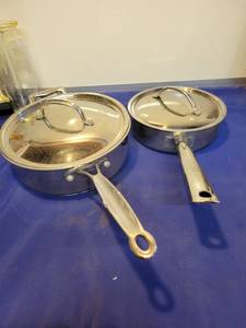 lot 5553 image: 2 Cuisinart Pan 3.5 court and 2 court
