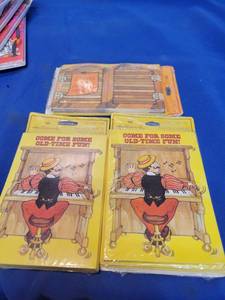lot 5574 image: 3 Package of 8 invitation 24 total