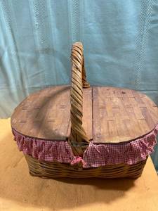 lot 7310 image: Picnic basket 18 inches long 13 12 wide