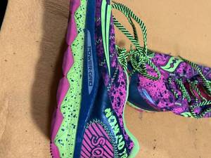 lot 7366 image: SAUCONY run anywhere shoe size 11 women��s