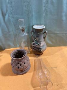 lot 7386 image: Miscellaneous glassware