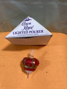 lot 7391 image: Royal crown lighted pourer new in box