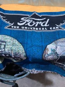 lot 7407 image: Ford universal car Throw blanket