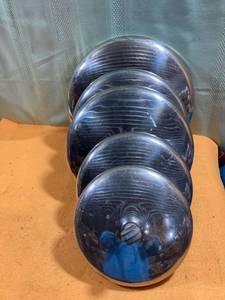 lot 7419 image: Assortment of lids