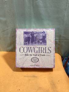 lot 7439 image: cowgirls ride the trail of truth game