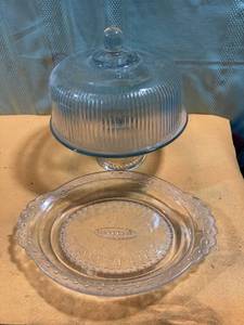 lot 7445 image: Glass cake plate with cover, bread dish