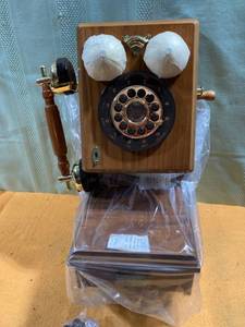 lot 7452 image: Push button Wall hanging telephone 17 12 inches high