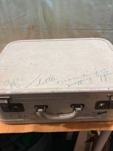 lot 7455 image: 18 x 13 suitcase written on good for Storage