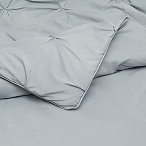 lot 9362 image: Amazon Basics Pinch Pleat Down-Alternative Comforter Bedding Set - Full  Queen, Spa Blue