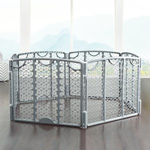 lot 2721 image: Evenflo Versatile Play Space - Retail $61.99