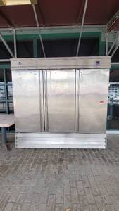 lot 8459 image: Commercial Cold Tech 3 Door Stainless Steel Freezer (#CFD-3F)