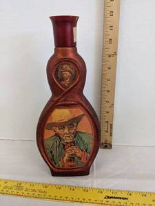 lot 413 image: Jim Beams choice collectors edition volume V decanter