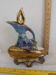lot 414 image: Vintage James beam bourbon grapes decanter 1977