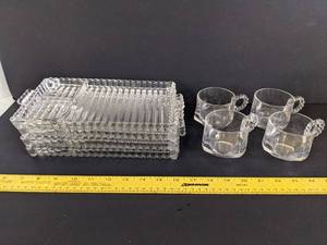 lot 447 image: (4) Vintage glass vanity tray wcups