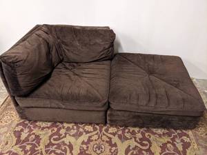 lot 520 image: 2 Piece Bassett furniture lounge - 66 long together seat 34 ottoman 32