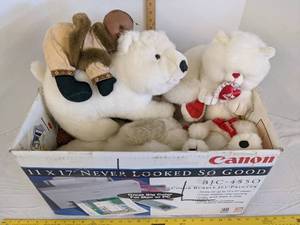 lot 527 image: Stuffed teddy bears