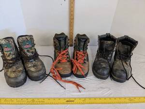 lot 528 image: (3) 8 12 Boots