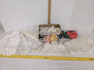 lot 573 image: Doilies