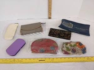 lot 603 image: Various handbagswallets