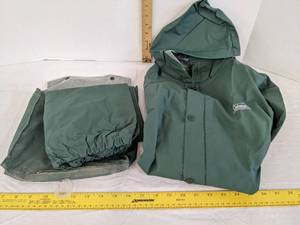lot 610 image: Coleman rain suit size ML